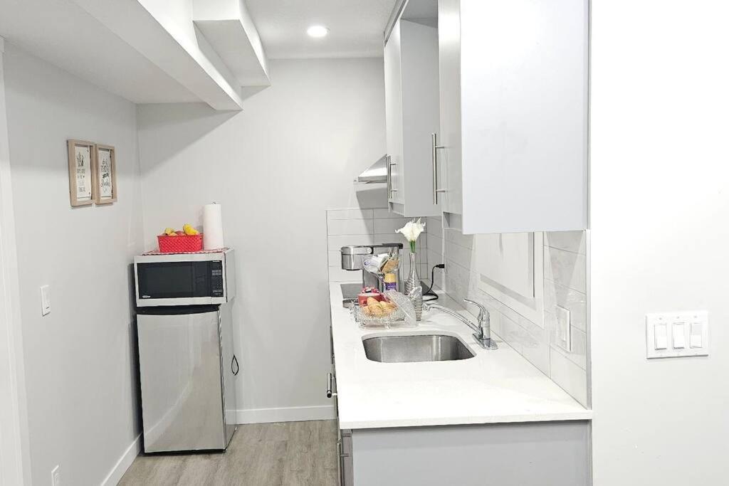 Cozy Suites In Calgary Area Balzac Zewnętrze zdjęcie